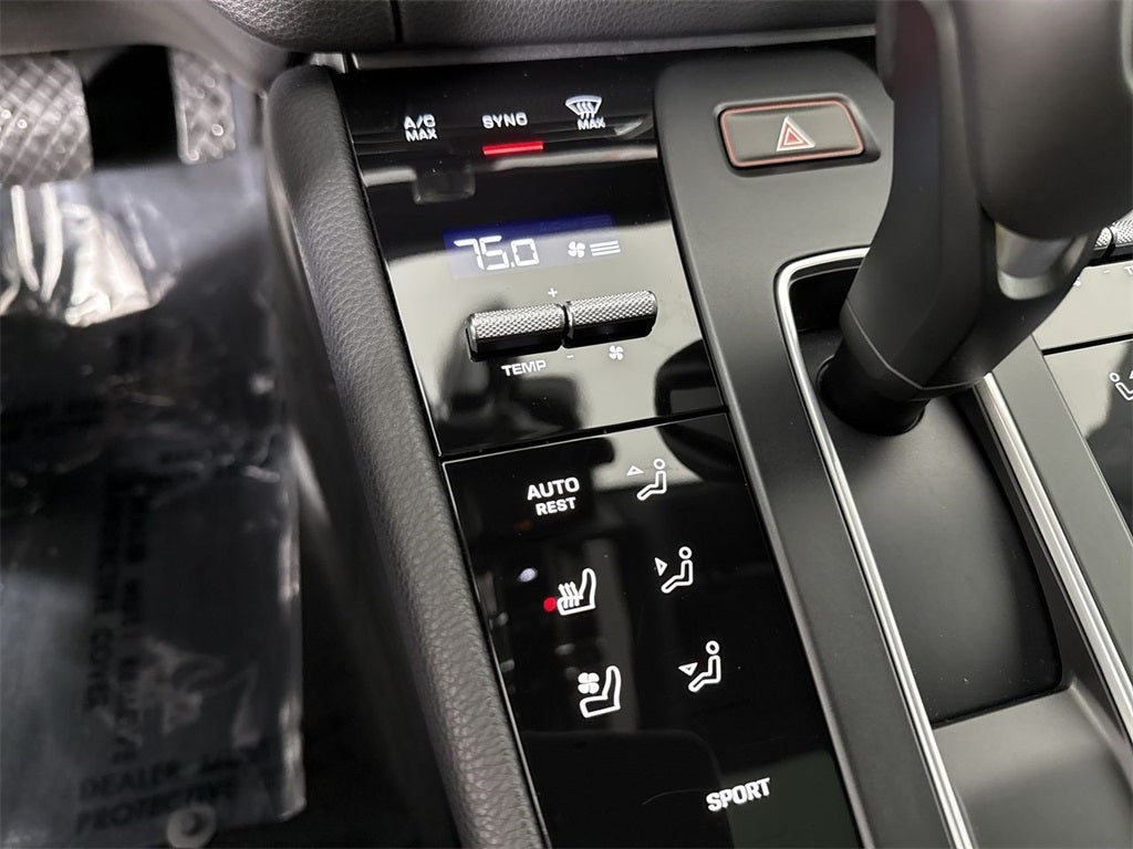 2025 Porsche Macan AWD