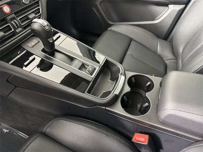 2025 Porsche Macan AWD