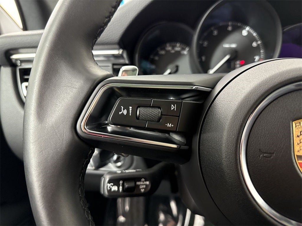 2025 Porsche Macan AWD