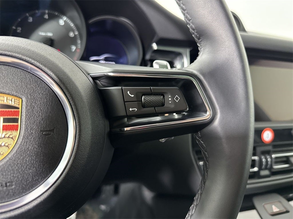 2025 Porsche Macan AWD