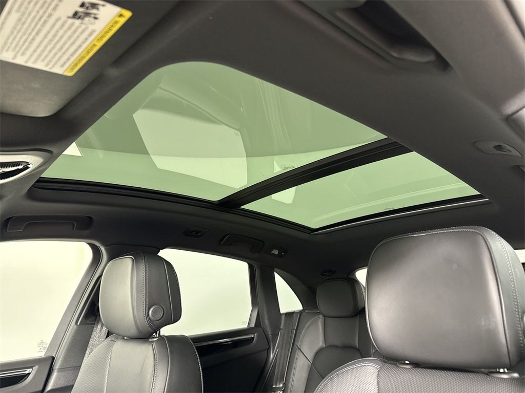 2025 Porsche Macan AWD