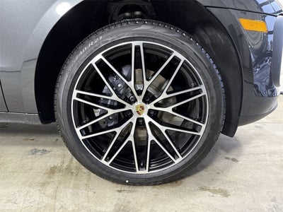 2026 Porsche Macan AWD