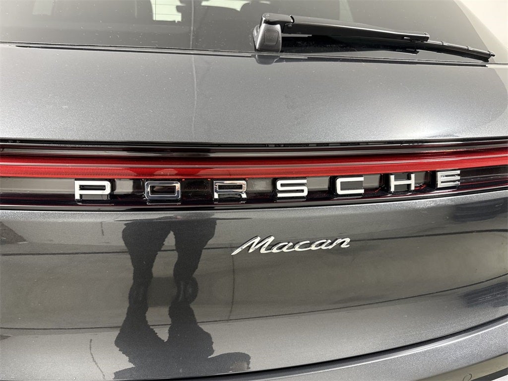 2026 Porsche Macan AWD