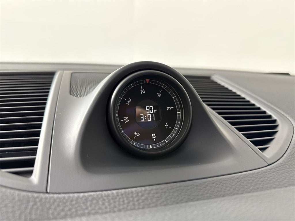 2026 Porsche Macan AWD