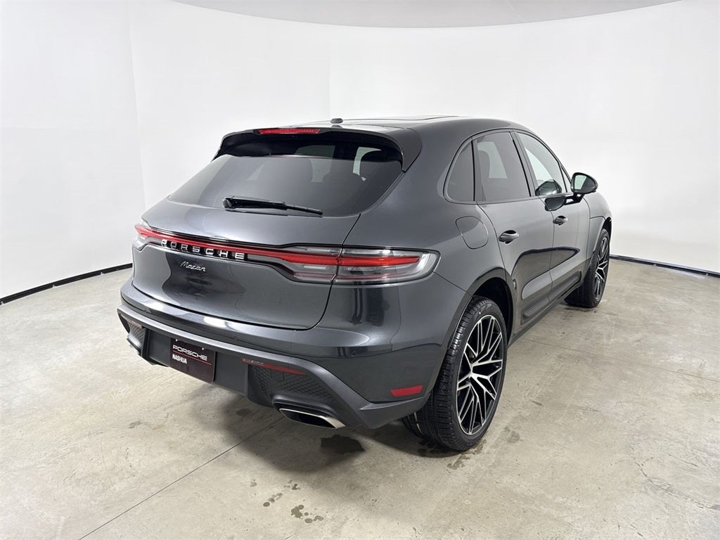 2026 Porsche Macan AWD