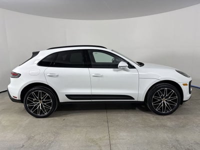 2026 Porsche Macan Macan