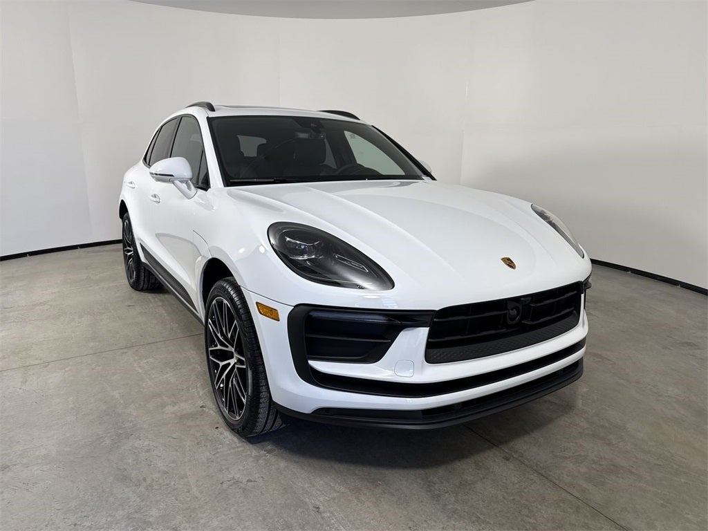 2026 Porsche Macan Macan