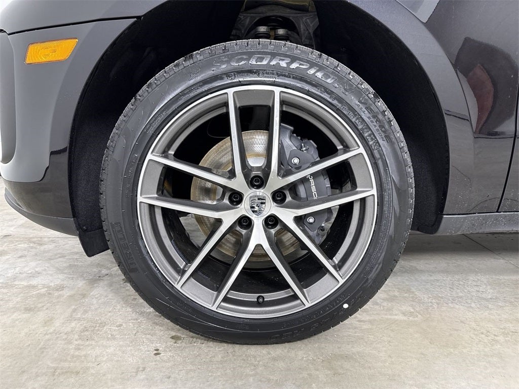 2026 Porsche Macan AWD