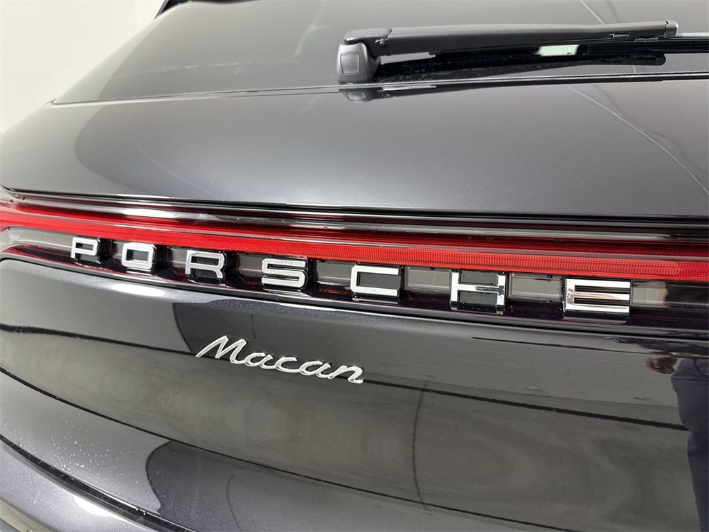 2026 Porsche Macan AWD