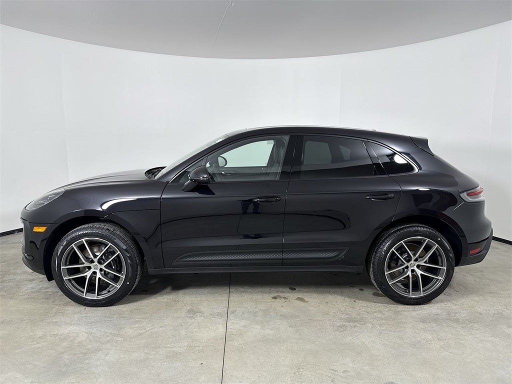 2026 Porsche Macan AWD