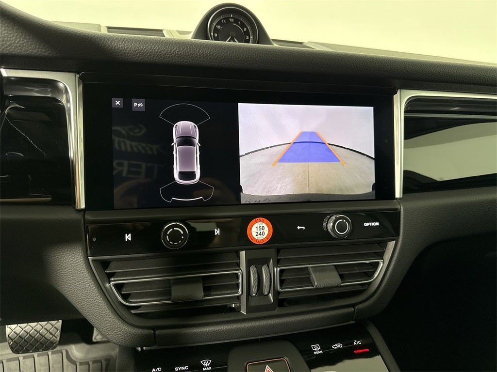 2026 Porsche Macan AWD