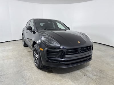 2026 Porsche Macan AWD