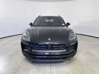 2026 Porsche Macan AWD