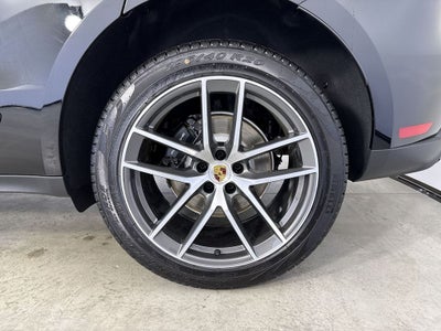 2026 Porsche Macan AWD