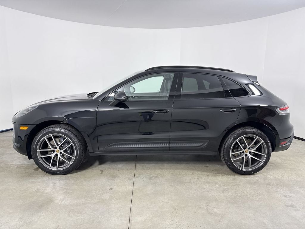 2026 Porsche Macan AWD