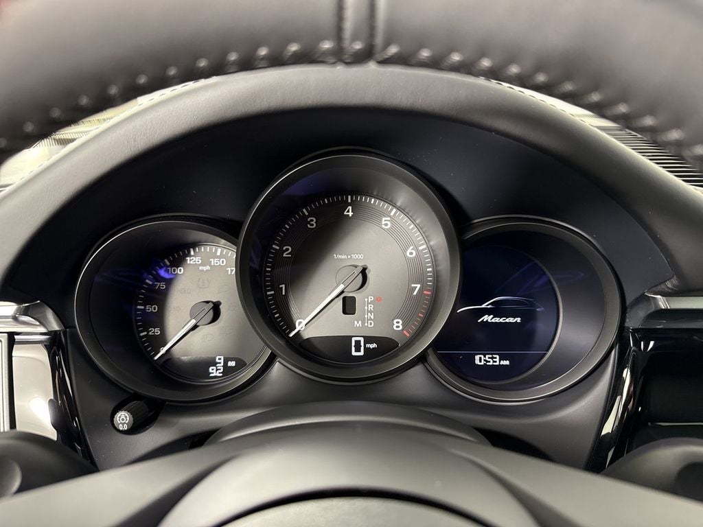 2026 Porsche Macan AWD