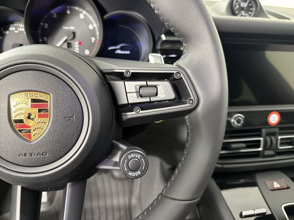 2026 Porsche Macan AWD