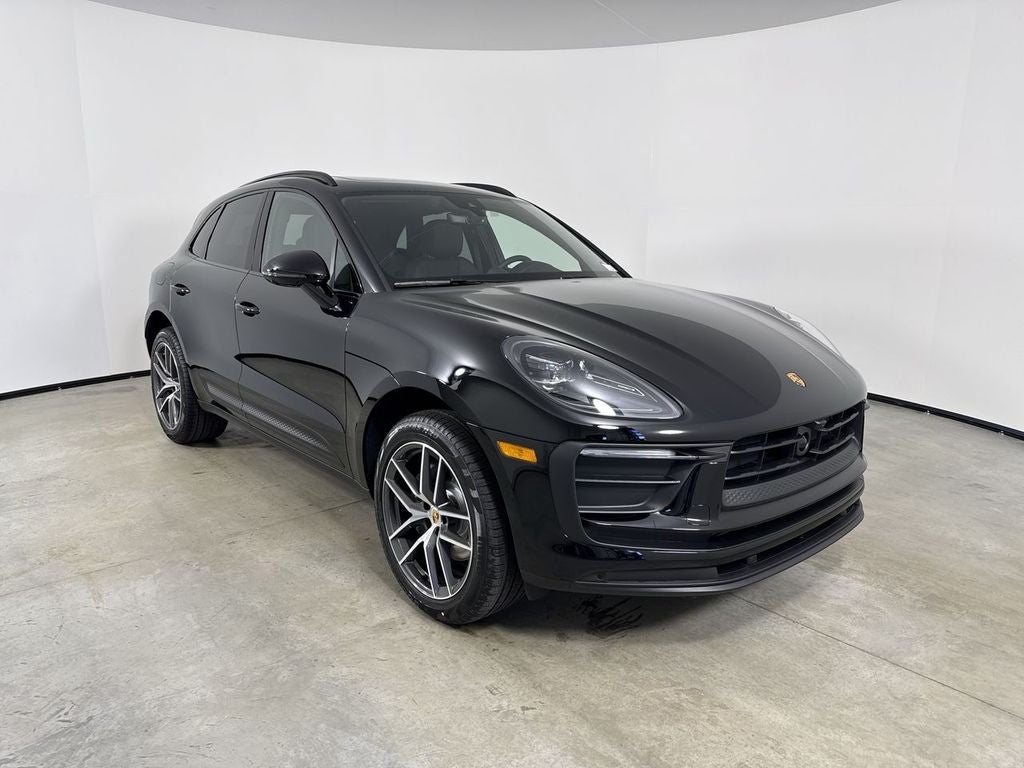 2026 Porsche Macan AWD