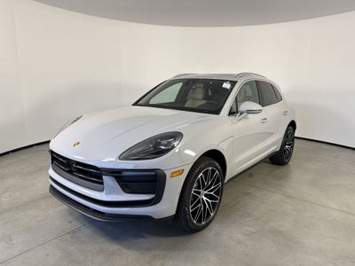 2026 Porsche Macan AWD