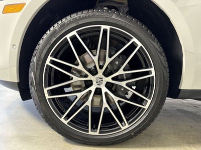 2026 Porsche Macan AWD