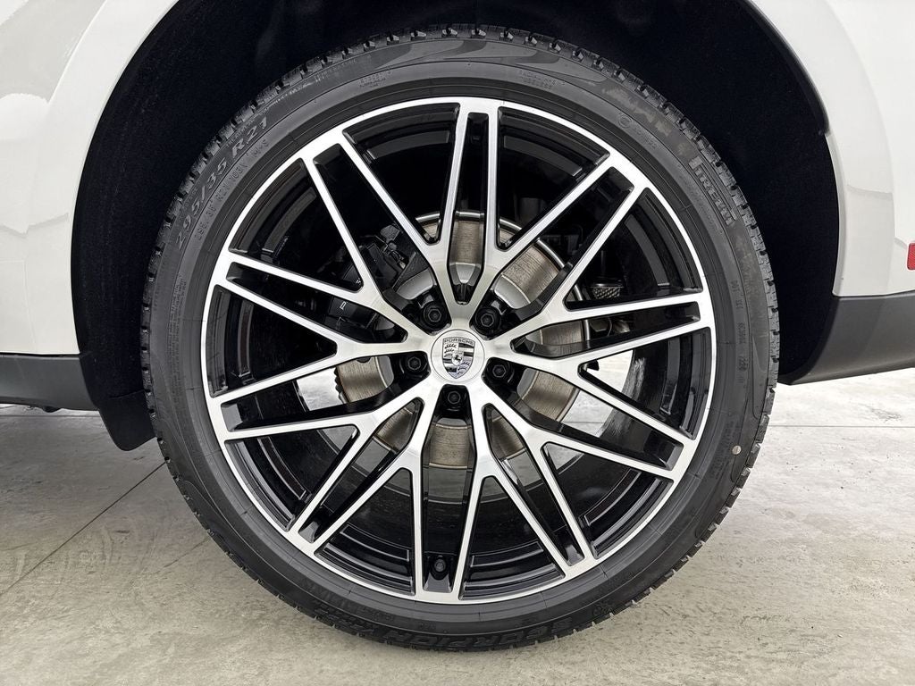 2026 Porsche Macan AWD