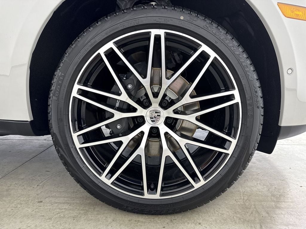 2026 Porsche Macan AWD