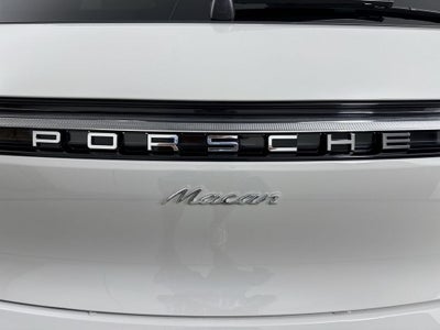 2026 Porsche Macan AWD
