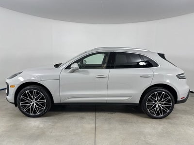 2026 Porsche Macan AWD