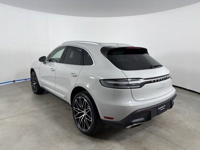 2026 Porsche Macan AWD