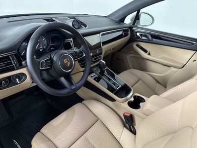 2026 Porsche Macan AWD