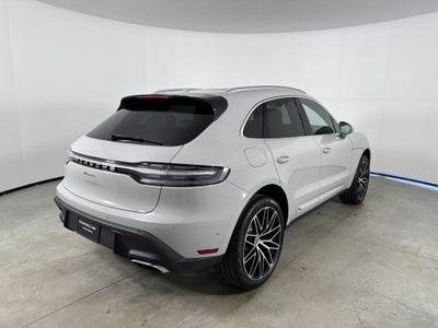 2026 Porsche Macan AWD