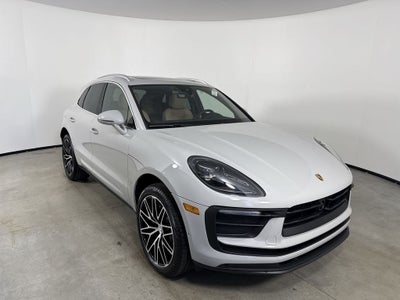 2026 Porsche Macan AWD