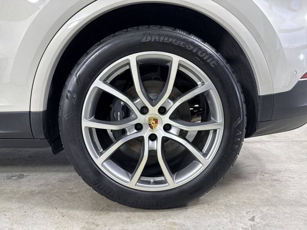 2024 Porsche Cayenne AWD