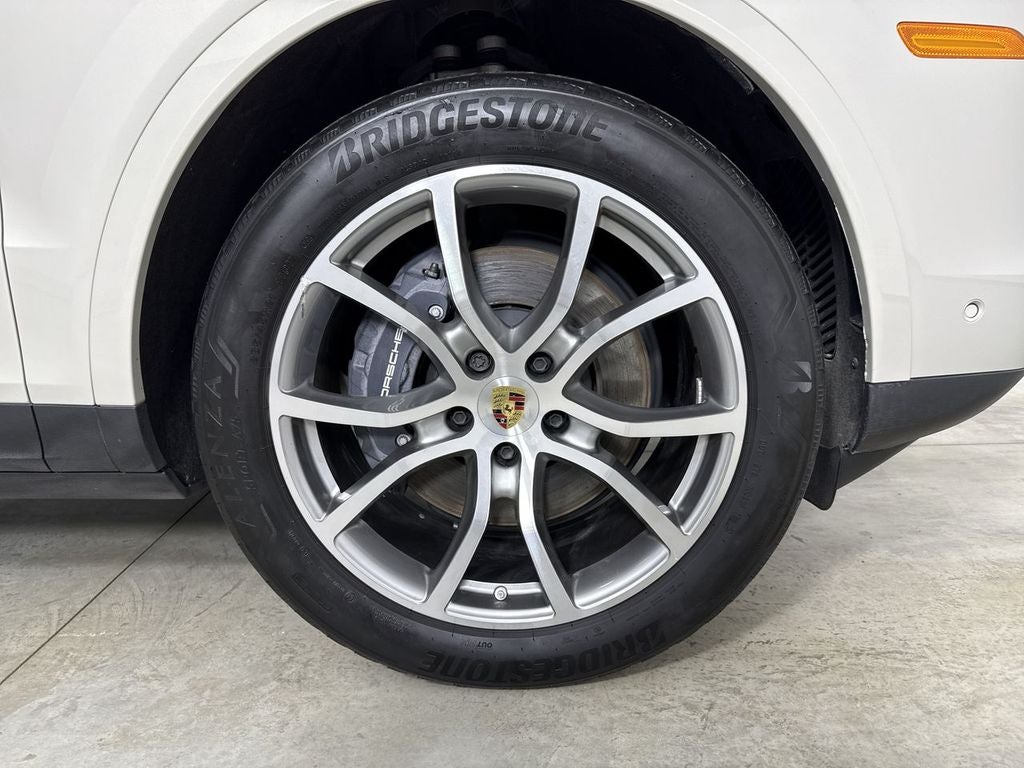 2024 Porsche Cayenne AWD