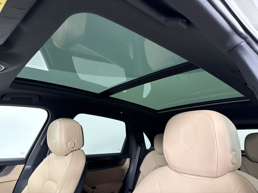 2024 Porsche Cayenne AWD