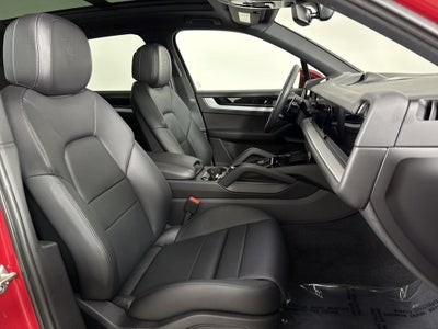 2025 Porsche Cayenne AWD