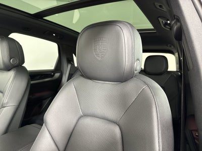 2025 Porsche Cayenne AWD