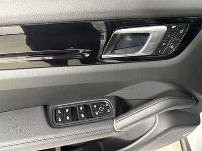 2023 Porsche Cayenne Cayenne (MY23)