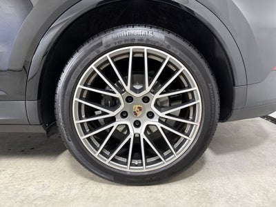 2023 Porsche Cayenne Platinum Edition