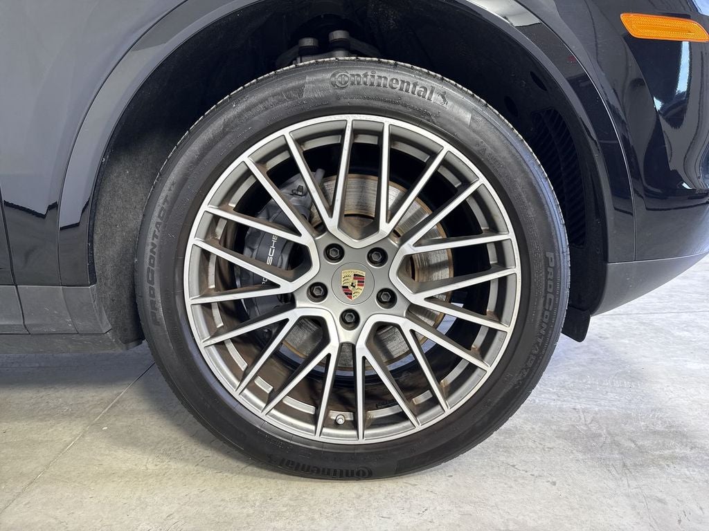 2023 Porsche Cayenne Platinum Edition