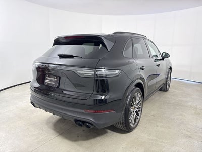 2023 Porsche Cayenne Platinum Edition