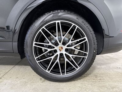 2026 Porsche Cayenne AWD