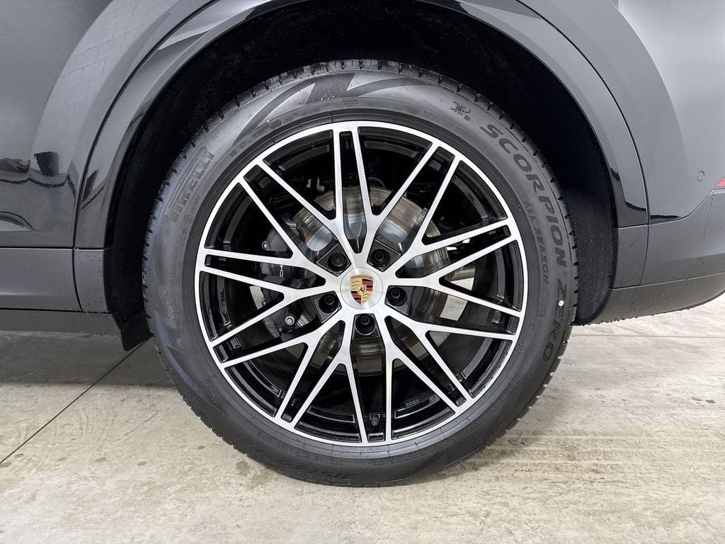 2026 Porsche Cayenne AWD
