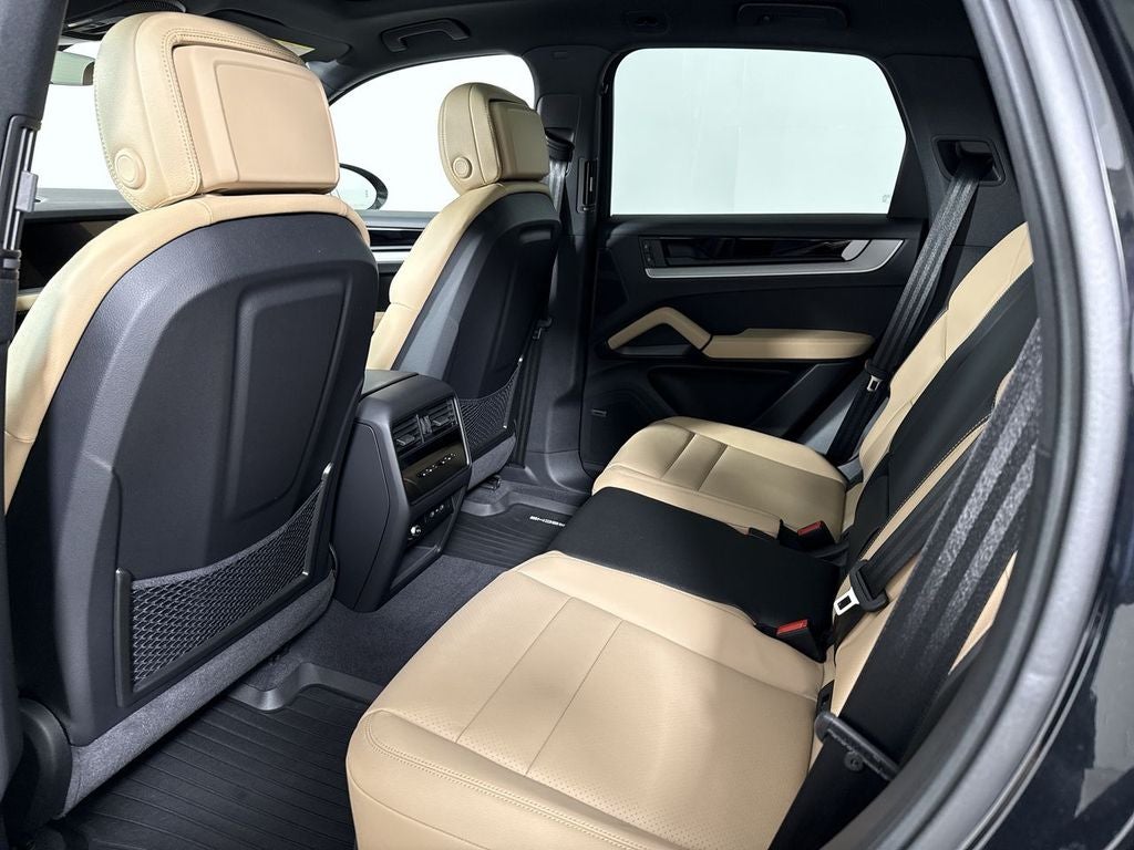 2026 Porsche Cayenne AWD