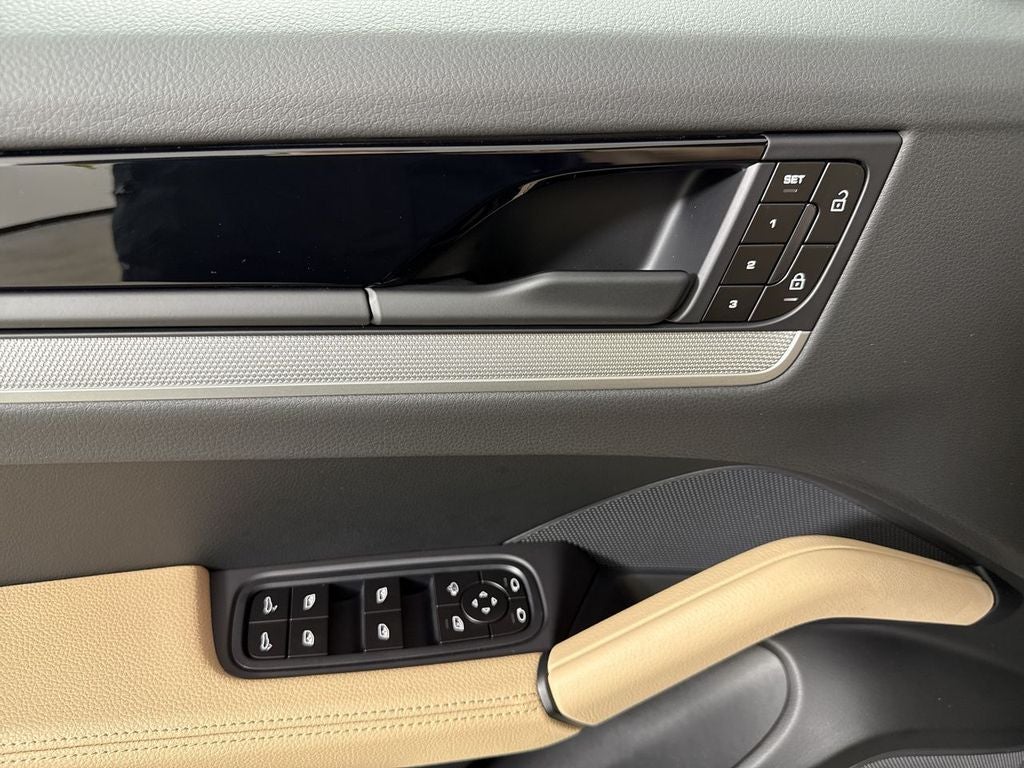 2026 Porsche Cayenne AWD