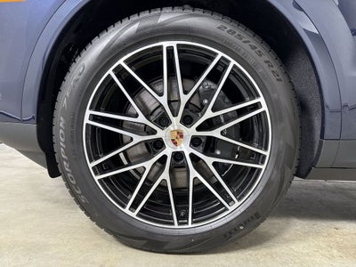 2026 Porsche Cayenne AWD