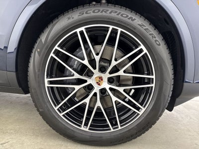 2026 Porsche Cayenne AWD