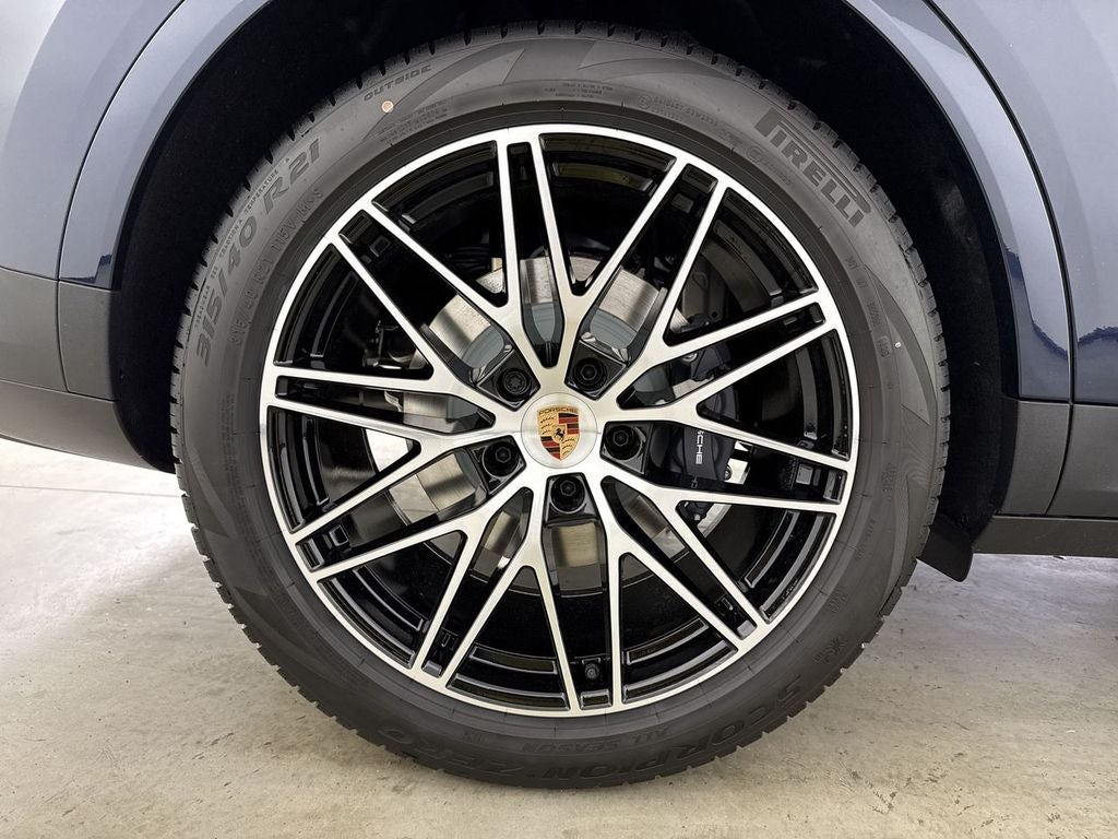 2026 Porsche Cayenne AWD