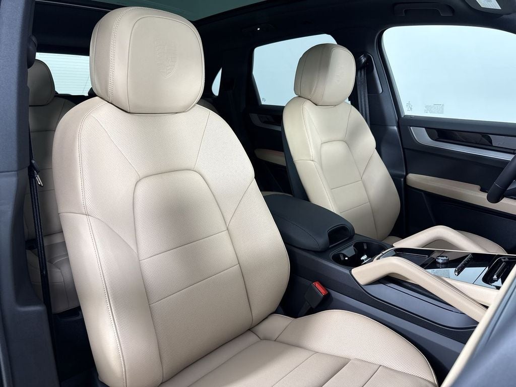 2026 Porsche Cayenne AWD