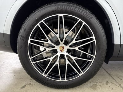 2026 Porsche Cayenne AWD
